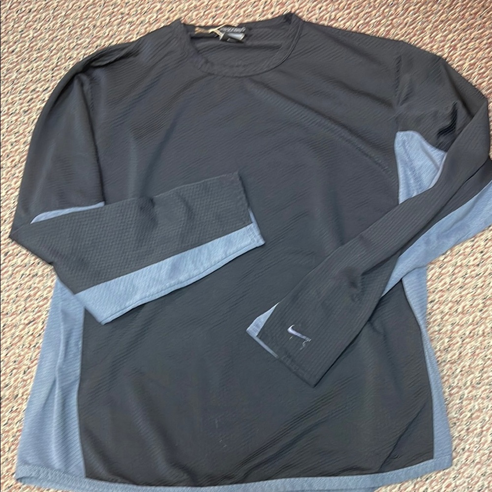 Nike Men's Black and Gray Shirt size xL